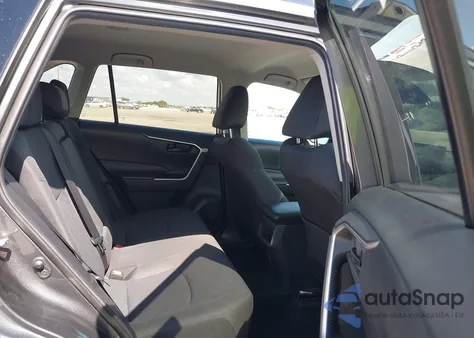 2019 Toyota Rav4 Le z USA, uszkodzony, nr VIN 2T3F1RFV3KC049580